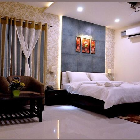 Hotel Bellevue , Gwalior Exterior foto
