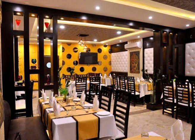 Hotel Bellevue , Gwalior Exterior foto