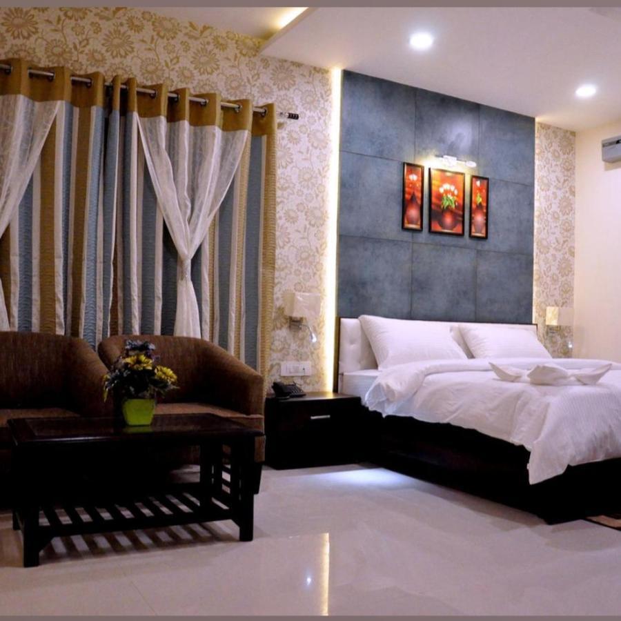 Hotel Bellevue , Gwalior Exterior foto